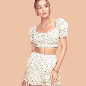 NWOT KOURT 2 PC SET Floral Crop Top & Matching Shorts